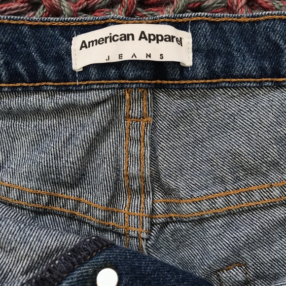 American Apparel Medium Wash Cut-Off Hem Shorts - Picture 2 of 5